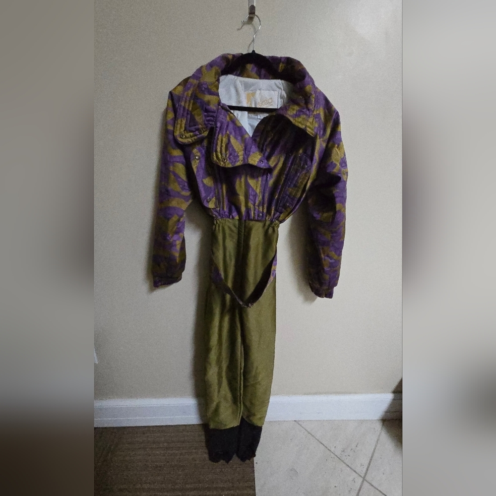 SKEA Ski Snow Skiing Winter Insulated Jumpsuit Purple Gold Size 6 USA